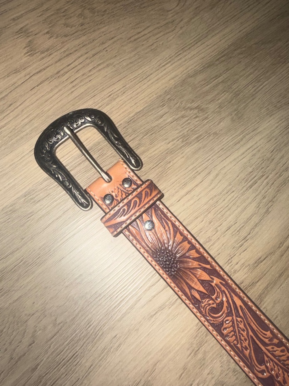 Nocona Women’s Sunflower Tooled Genuine Leather Western Belt Size Medium